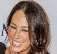 Joanna Gaines Net Worth and Bio